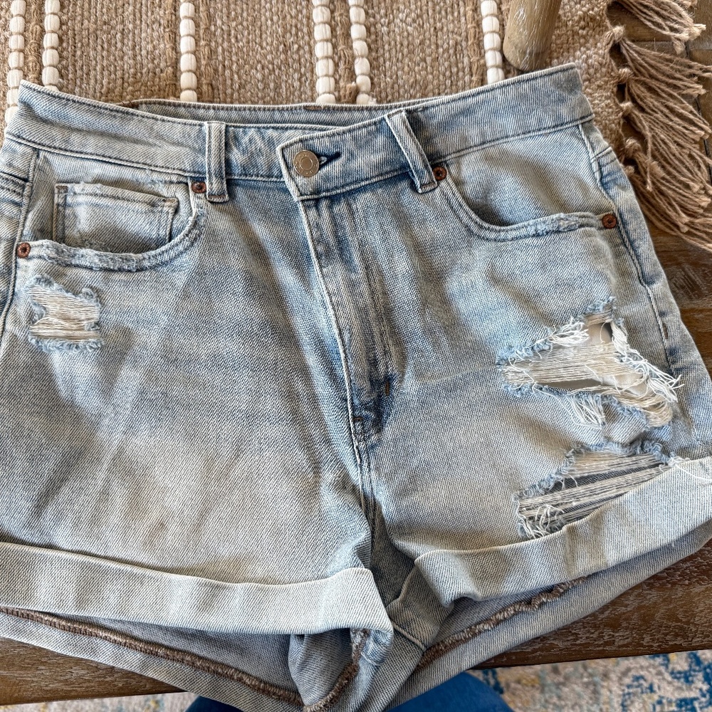 American Eagle Mom Short size 8 used